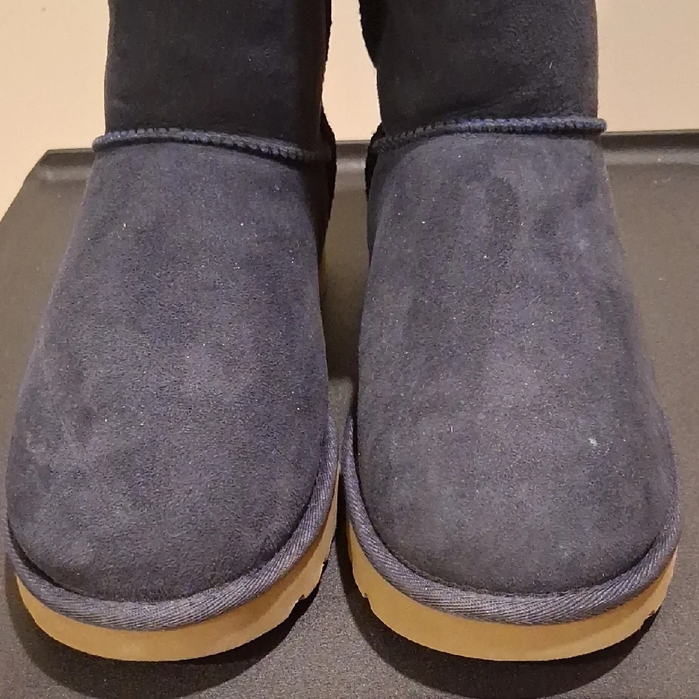 UGG Women's Blue Winter Boots with Bows - Picture 7 of 14